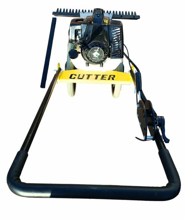 alt=motofalciatrice agrilucca mf1 con motore 62cc 4 hp